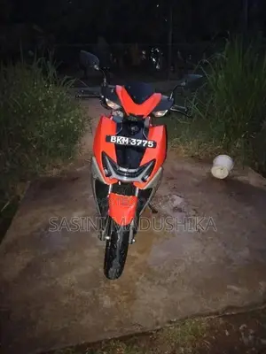 Hero Zoom 2025 Motorbike (Used)