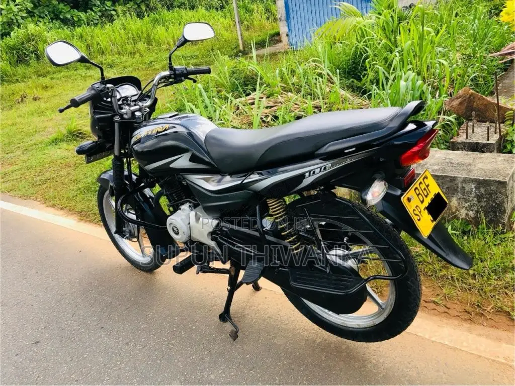 Bajaj Platina Es 2017 Motorbike (Used)