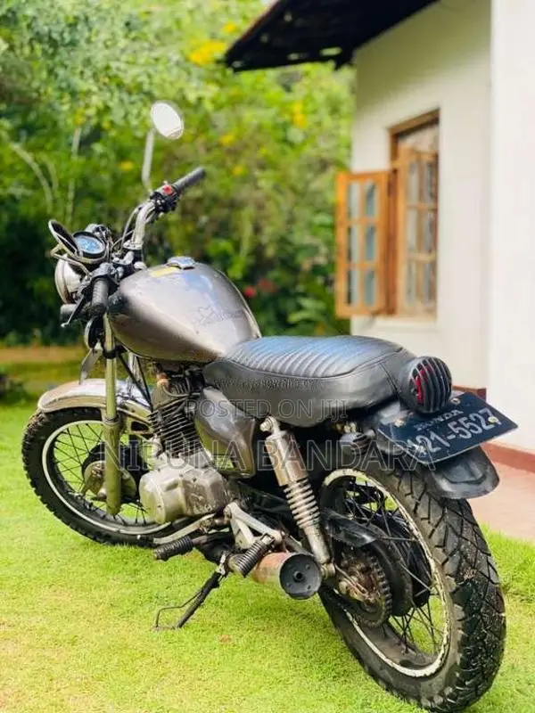 Honda CM 125 1988 Motorbike (Used)