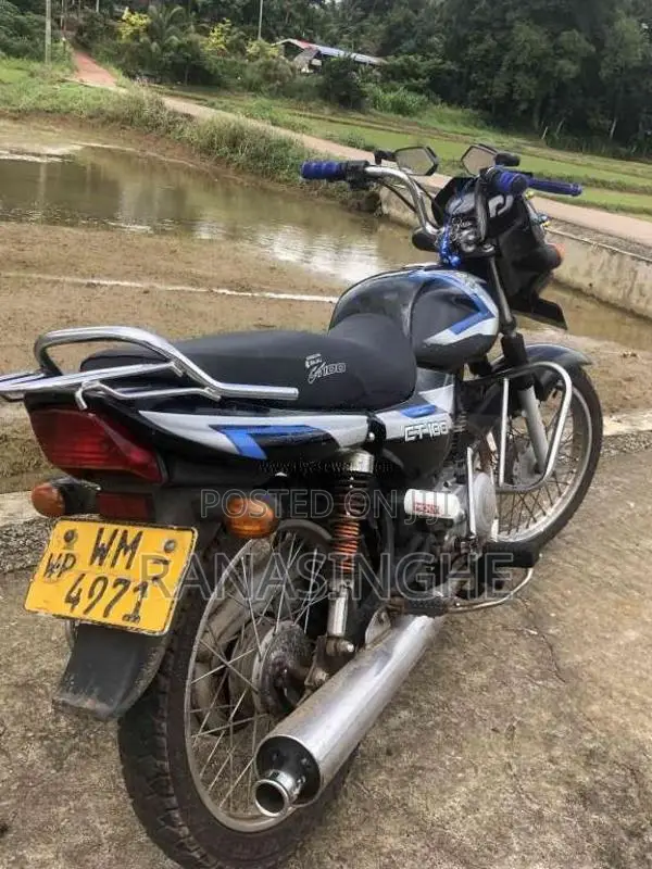 Bajaj CT-100 2011 Motorbike (Used)