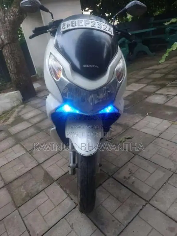 Honda Pcx 2015 Motorbike (Used)