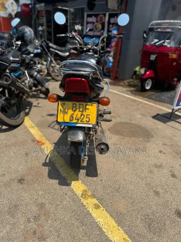 Bajaj CT-100 2015 Motorbike (Used)