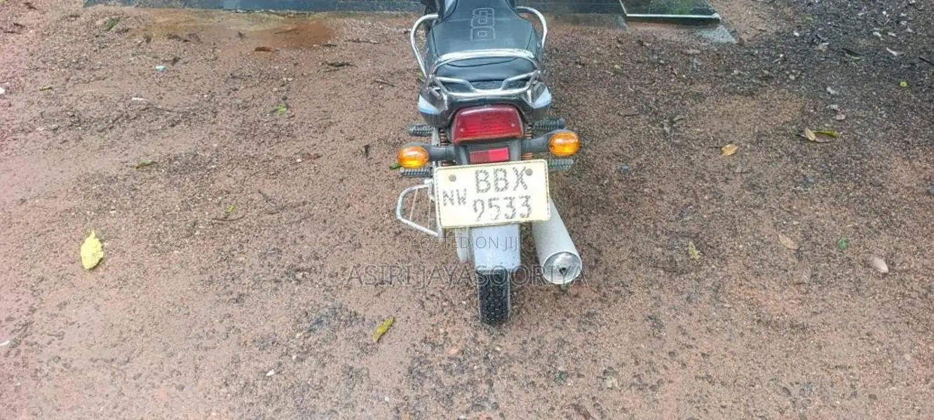 Bajaj CT-100 2014 Motorbike (Used)