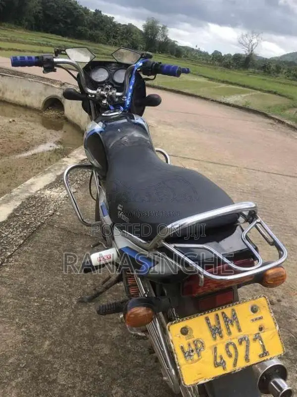 Bajaj CT-100 2011 Motorbike (Used)
