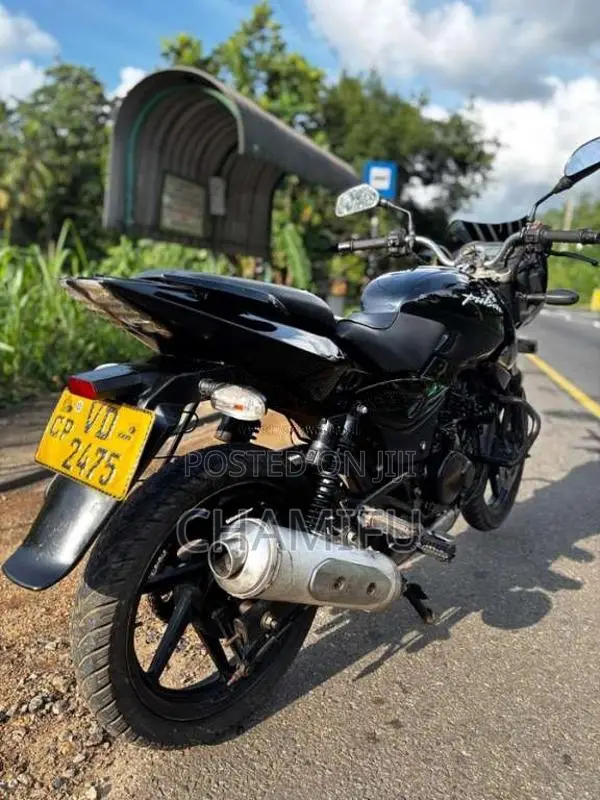Bajaj Pulsar 200 2009 Motorbike (Used)