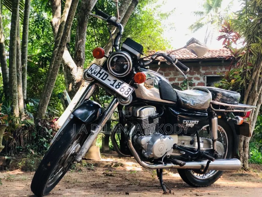 Honda Benly 2000 Motorbike (Used)