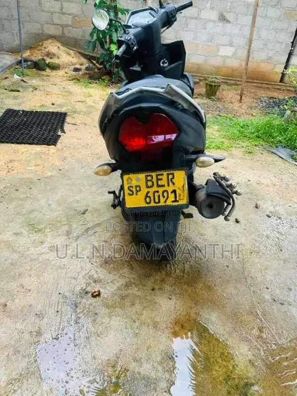 Yamaha ZR 2016 Motorbike (Used)