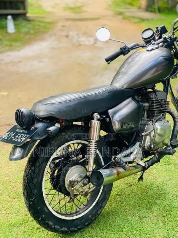 Honda CM 125 1988 Motorbike (Used)