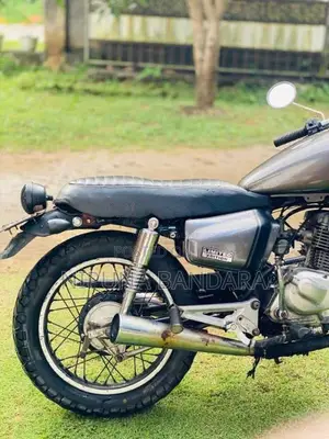 Honda CM 125 1988 Motorbike (Used)