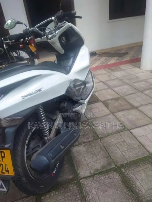 Honda Pcx 2015 Motorbike (Used)