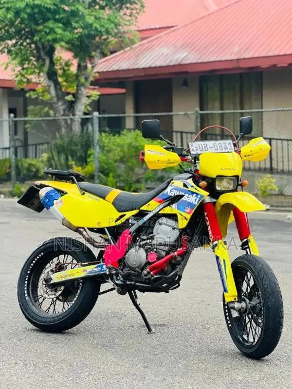 Kawasaki D Tracker 2002 Motorbike (Used)