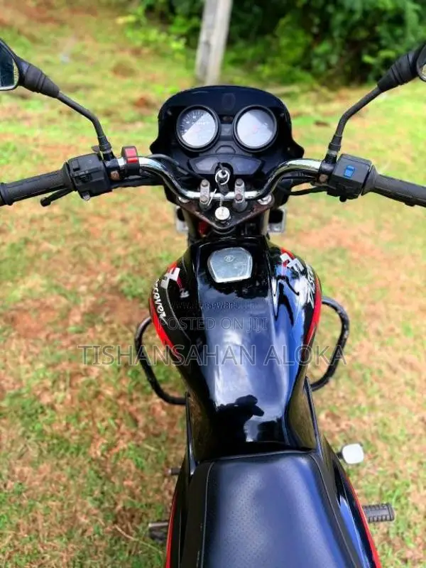Bajaj Discover 2008 Motorbike (Used)