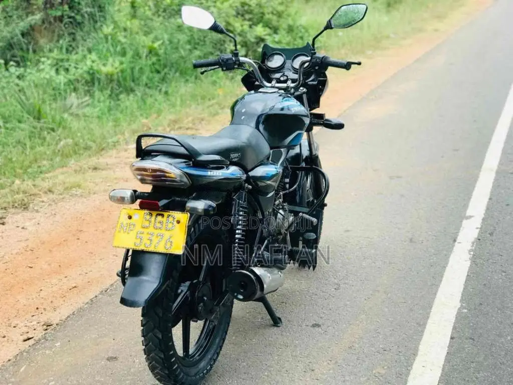 Bajaj Discover 2017 Motorbike (Used)