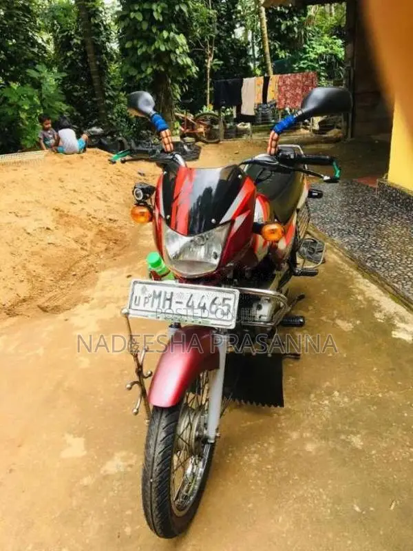 Bajaj CT-100 2004 Motorbike (Used)