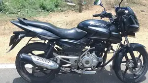 Bajaj Pulsar 2015 Motorbike (Used)