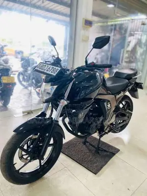 Yamaha FZ-S version 2.0 2015 Motorbike (Used)