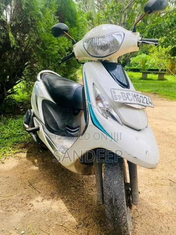 TVS Zest 2015 Motorbike (Used)