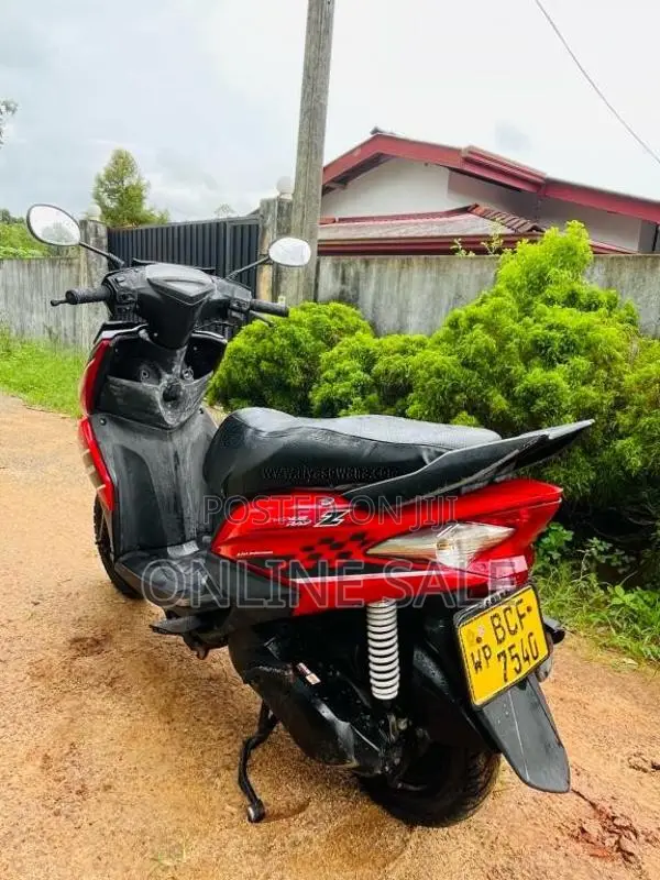 Yamaha Ray ZR 2015 Motorbike (Used)