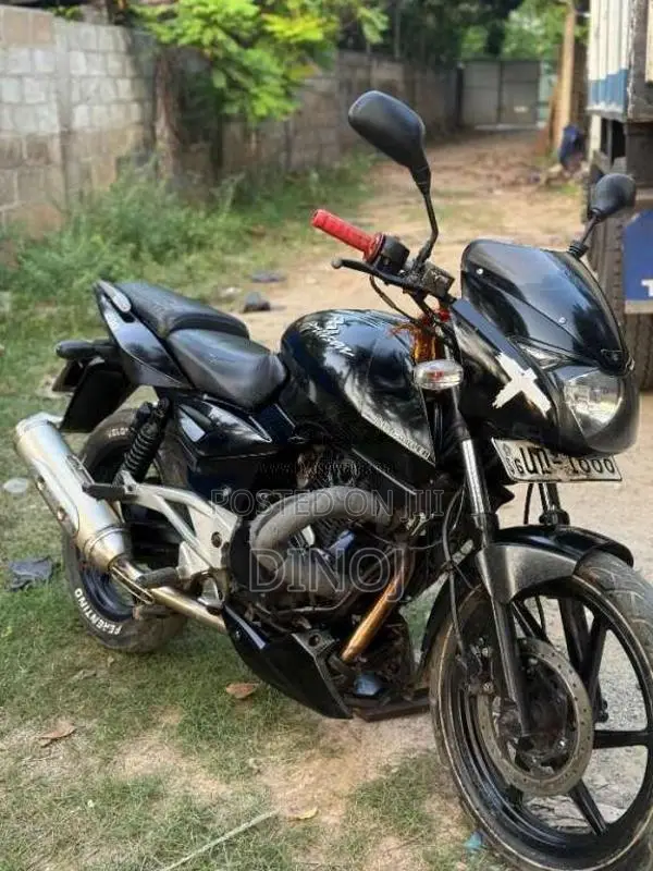 Bajaj Pulsar 200 2006 Motorbike (Used)