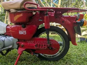 Honda MD 90 2000 Motorbike (Used)