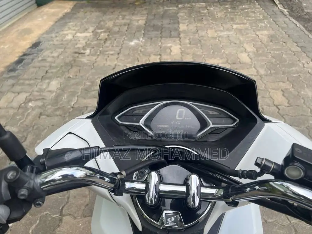 Honda Pcx 2021 Motorbike (Used)