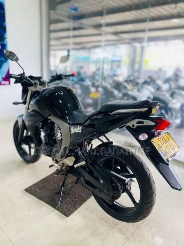 Yamaha FZ-S version 2.0 2015 Motorbike (Used)