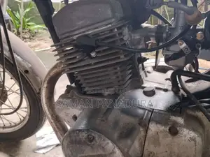 Honda CM 125 1997 motorcycle (Used)