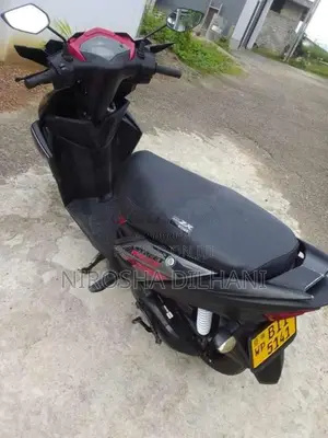 Yamaha ZR 2014 Motorbike (Used)