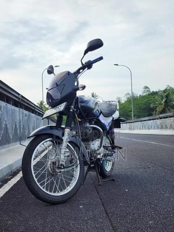 Bajaj CT-100 2016 Motorbike (Used)