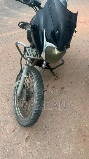 Bajaj Pulsar 2005 Motorbike (Used)