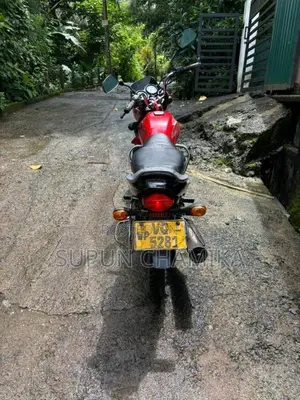 Bajaj Platina 2010 Motorbike (Used)