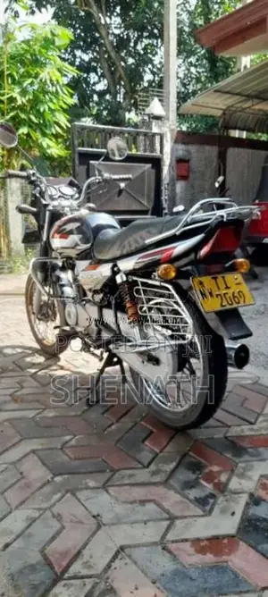 Bajaj CT-100 2006 Motorbike (Used)
