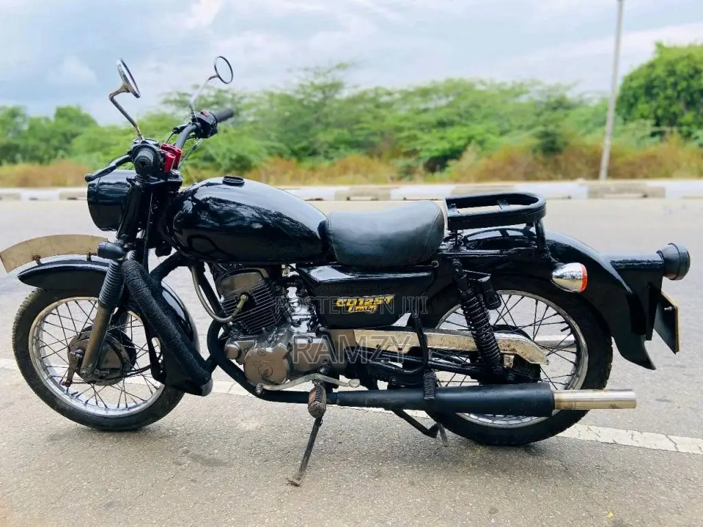 Honda 125 Benly 2000 Motorbike (Used)