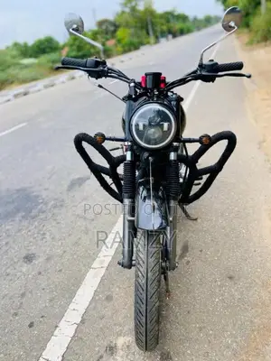 Honda 125 Benly 2000 Motorbike (Used)