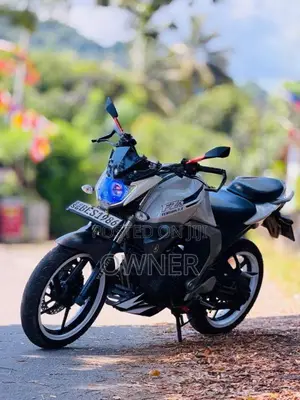 Yamaha Fz Version 2.0 2016 Motorbike (Used)
