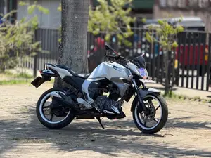 Yamaha Fz Version 2.0 2016 Motorbike (Used)