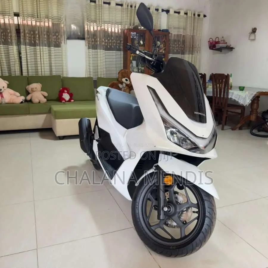 Honda Pcx 160 2025 Motorbike Brand New