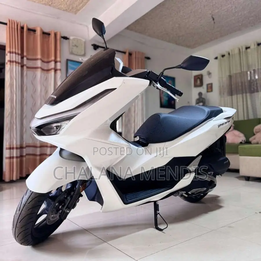 Honda Pcx 160 2025 Motorbike Brand New