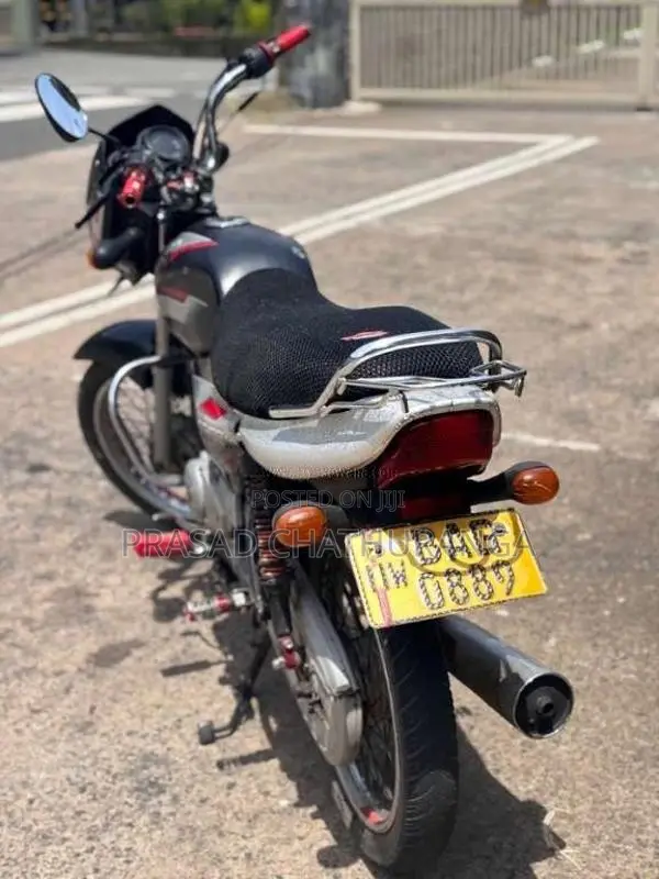 Bajaj CT-100 2013 Motorbike (Used)
