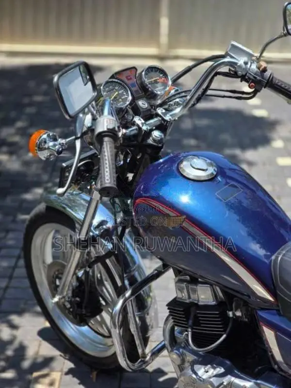 Honda LA Custom 2002 Motorbike (Used)