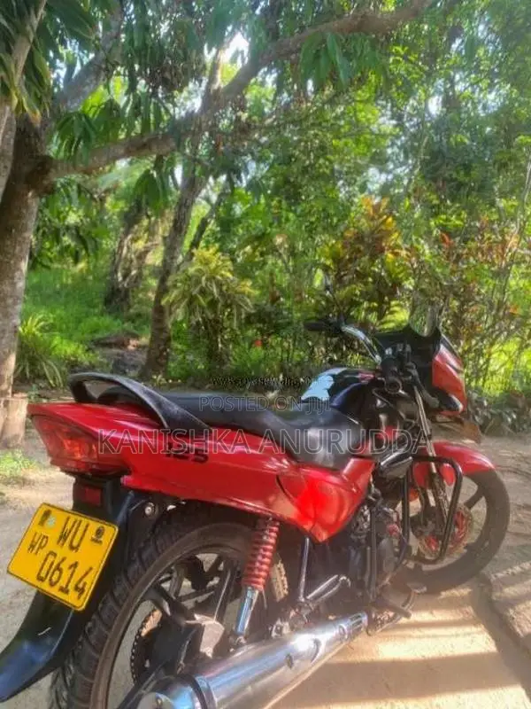 Hero-Honda Glamour 2011 Motorbike (Used)