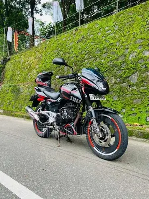 Bajaj Pulsar 180 2010 Motorbike (Used)