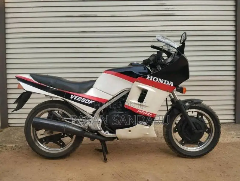 Honda VT250F 1988 Motorbike (Used)