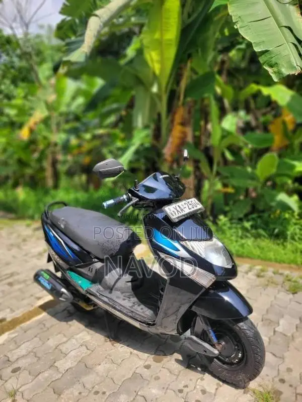 Honda Dio 2011 Motorbike (Used)