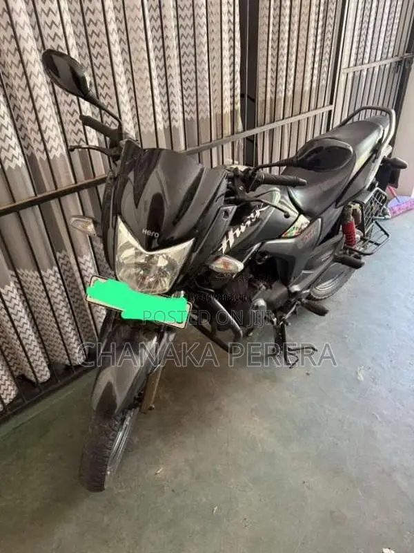 Hero-Honda Hunk 2015 Motorbike (Used)