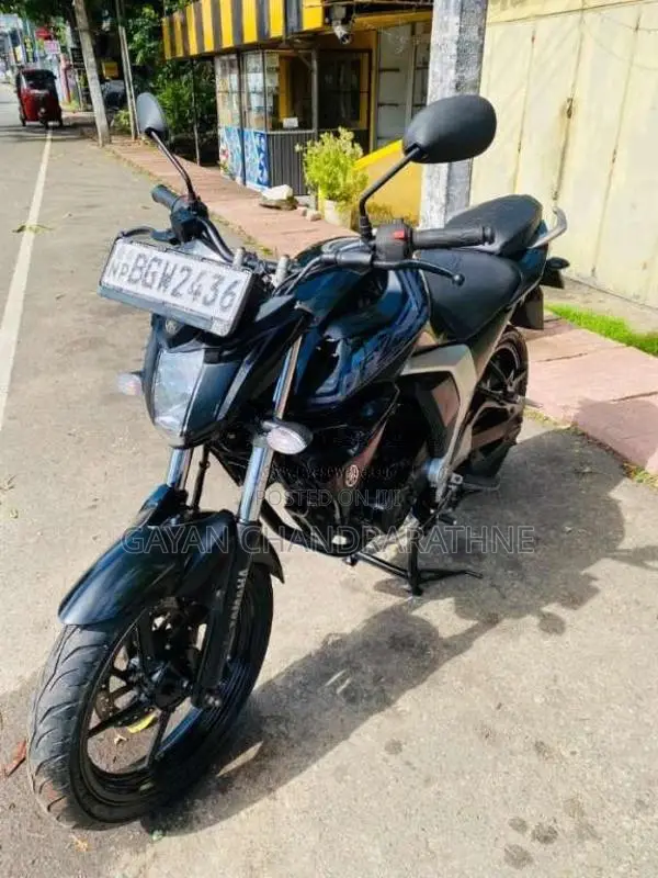 Yamaha FZ-S Version 2.0 2017 Motorbike (Used)