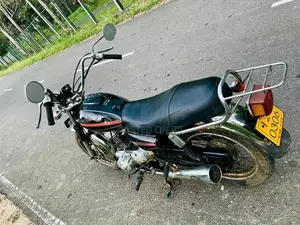 Honda CM 125 1998 Motorbike (Used)