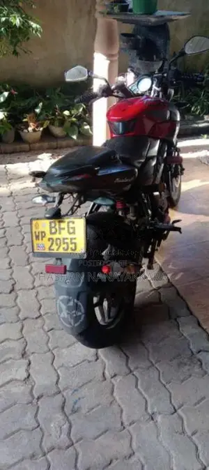 Bajaj Pulsar NS200 2017 Motorbike (Used)