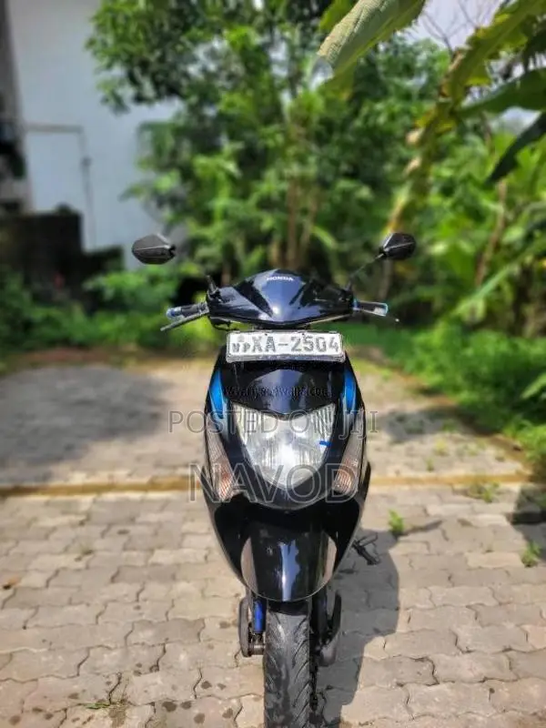 Honda Dio 2011 Motorbike (Used)