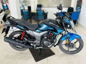 Hero Hunk 2019 Motorbike (Used)